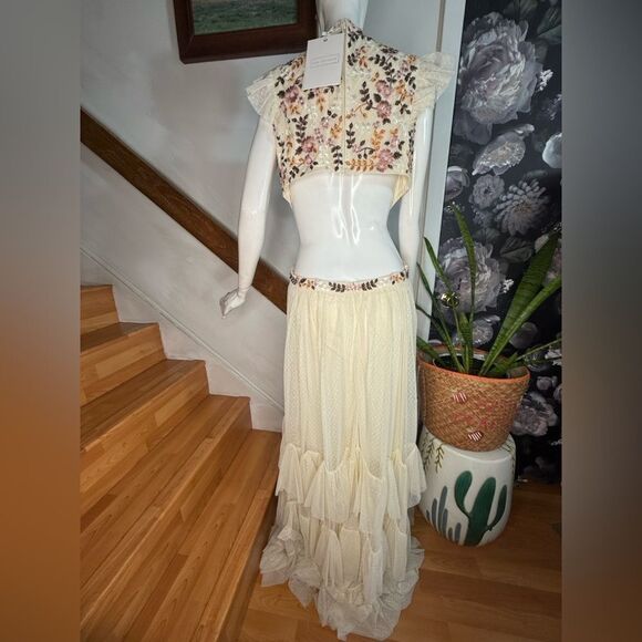 Mac Duggal 35106 Floral Embroidered Tiered Cutout Maxi Dress / size 12 - Picture 8 of 9